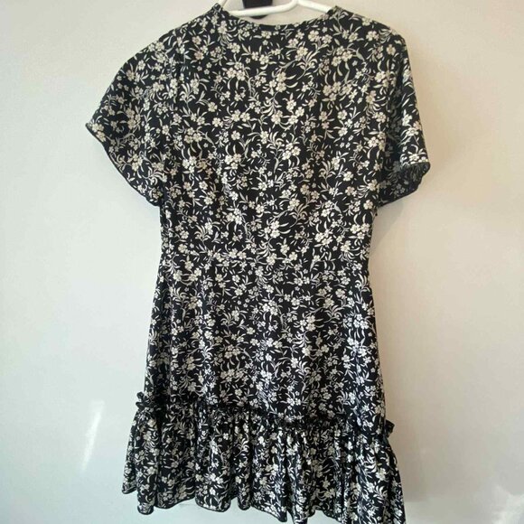 Summer dress - Picture 2 of 2